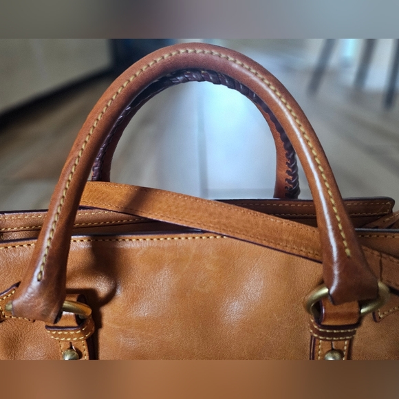 Dooney & Bourke Brown Women's Leather Top Handle Satchel Crossbody Bag. - Picture 9 of 16